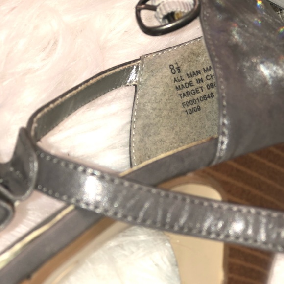 Heels - Picture 5 of 6